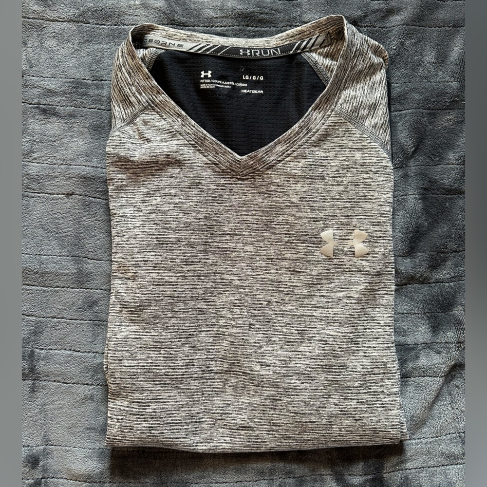Men’s Under Armour shirt